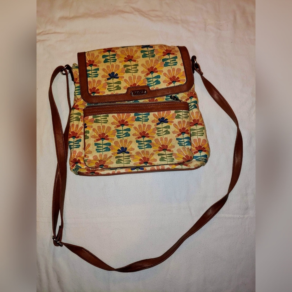 Fossil purse